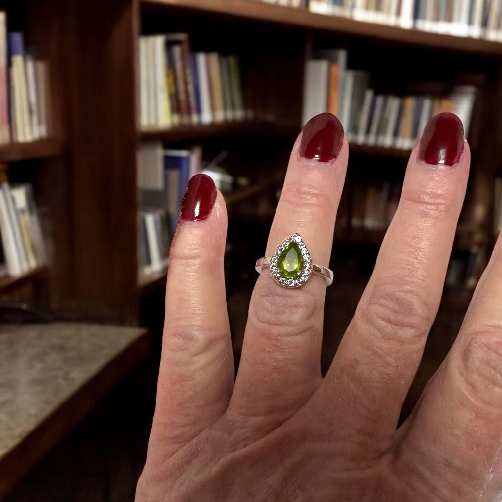 Annabella Peridot & White Topaz Ring 925 Sterling Silver Pear Cut